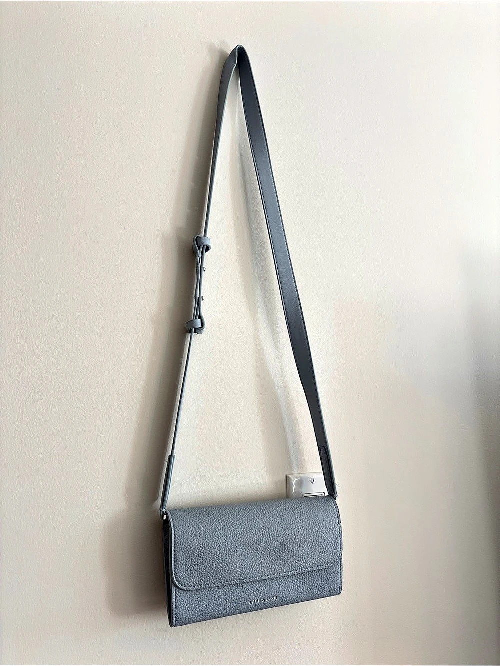 Pebbled Crossbody Bag in blue- Gray Like New